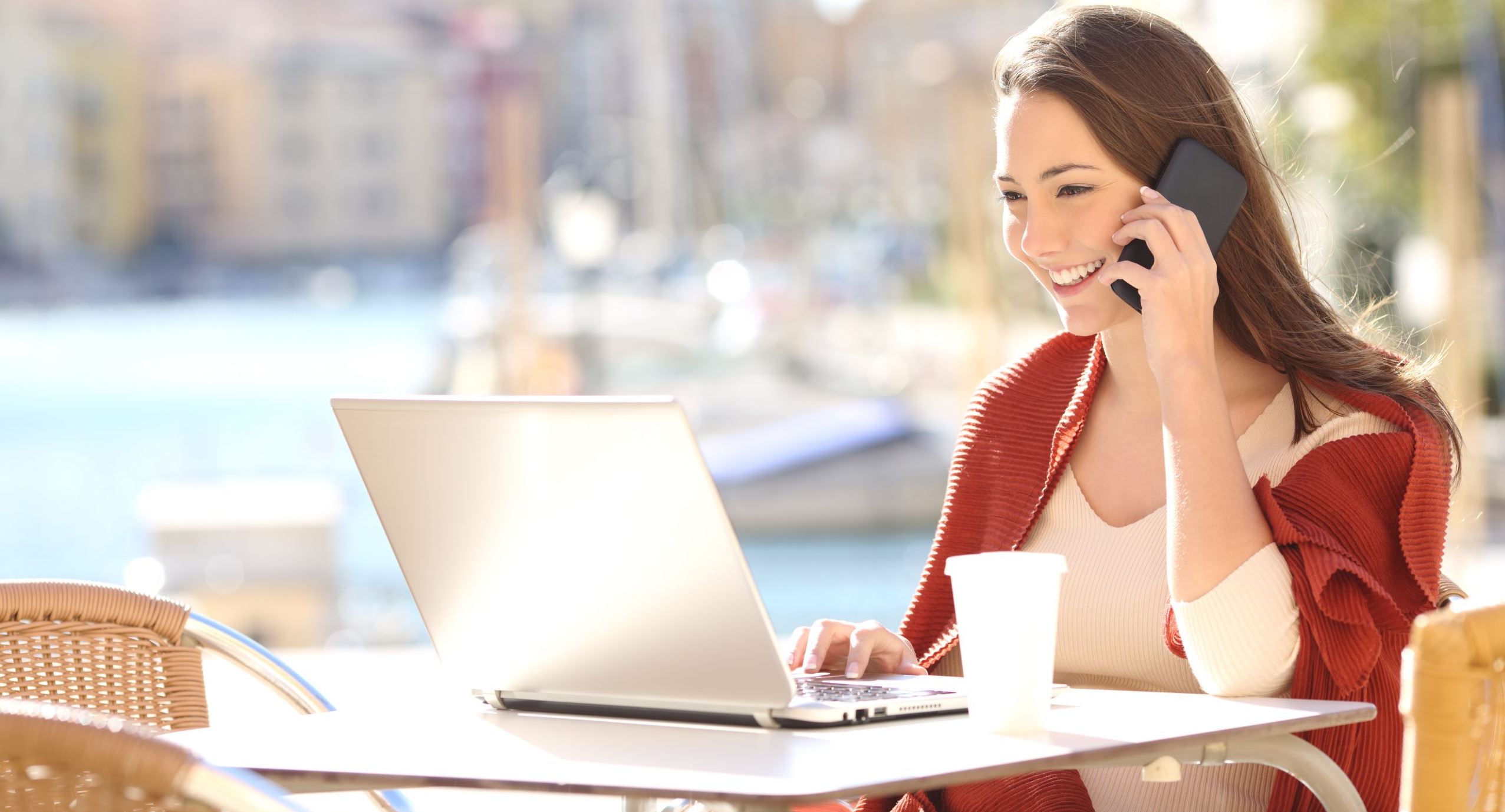 HappyGal-Worker-Fone-Laptop-Resize-Trim HappyGal-Worker-Fone-Laptop-Resize-Trim